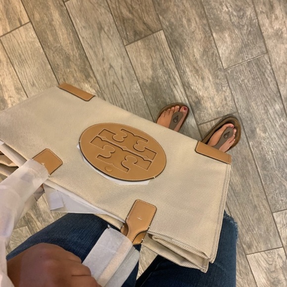 New Tory Burch Large Ella tan canvas bag ♥️ - Picture 13 of 13
